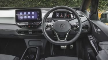 Volkswagen ID.3 review interior dashboard infotainment DrivingElectric